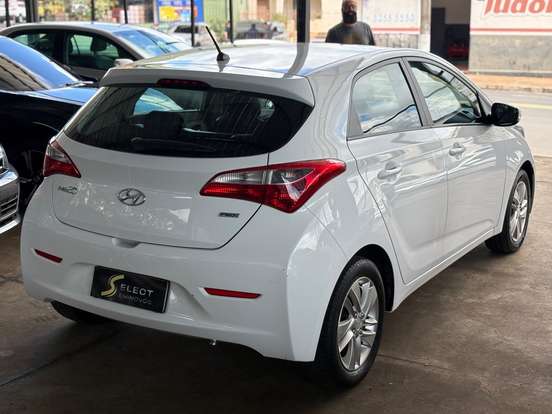 HYUNDAI-HB20-1.0 COMFORT STYLE 12V FLEX 4P MANUAL HYUNDAI-HB20-2014