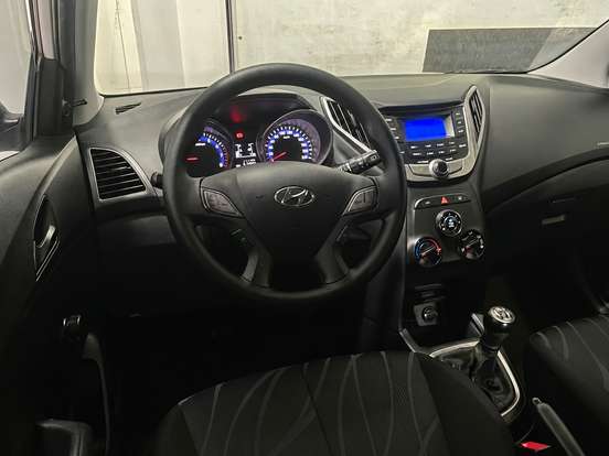 HYUNDAI-HB20-1.0 COMFORT STYLE 12V FLEX 4P MANUAL HYUNDAI-HB20-2015