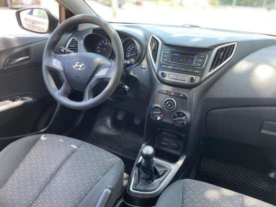 HYUNDAI-HB20-2017