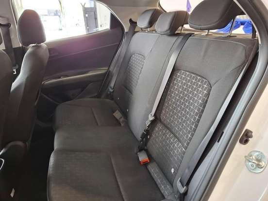 HYUNDAI-HB20-2024