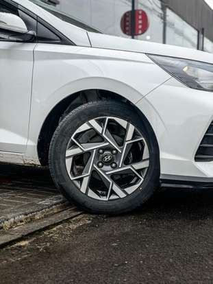 HYUNDAI-HB20-2023