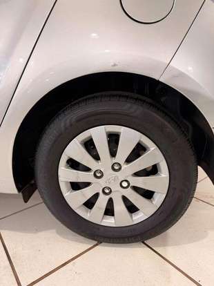 HYUNDAI-HB20-2012