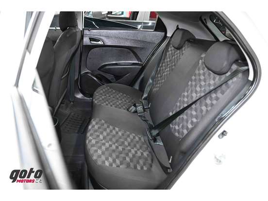 HYUNDAI-HB20-1.6 COMFORT PLUS 16V FLEX 4P AUTOMÁTICO HYUNDAI-HB20-2015