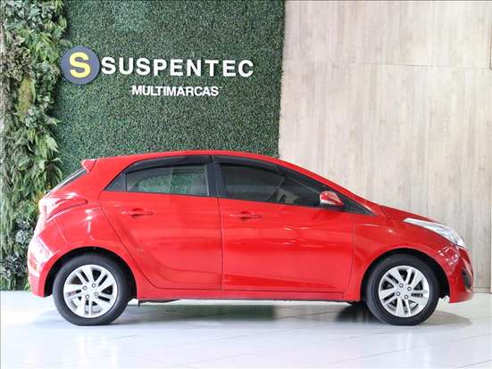 HYUNDAI-HB20-2013
