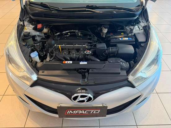HYUNDAI-HB20-1.6 PREMIUM 16V FLEX 4P MANUAL HYUNDAI-HB20-2013