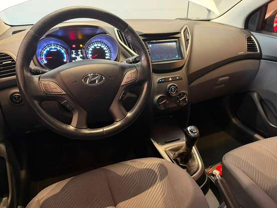 HYUNDAI-HB20-1.6 PREMIUM 16V FLEX 4P MANUAL HYUNDAI-HB20-2013