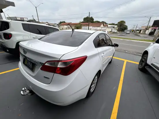HYUNDAI-HB20S-2015
