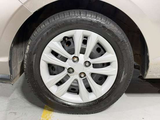 HYUNDAI-HB20S-2023