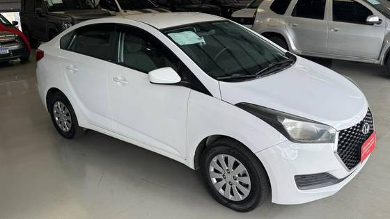 HYUNDAI HB20S 1.0 COMFORT PLUS 12V FLEX 4P MANUAL