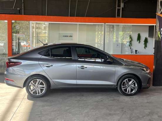 HYUNDAI-HB20S-1.0 TGDI FLEX COMFORT PLUS AUTOMÁTICO HYUNDAI-HB20S-2024