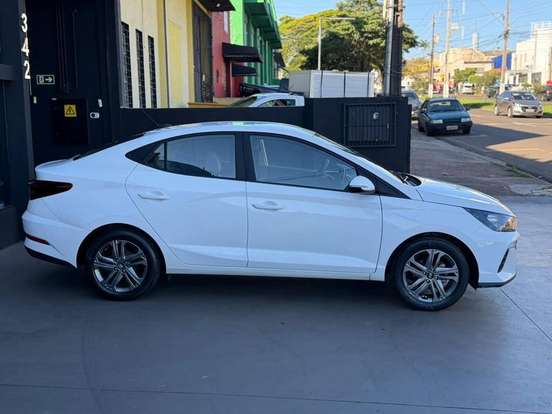 HYUNDAI-HB20S-1.0 TGDI FLEX COMFORT PLUS AUTOMÁTICO HYUNDAI-HB20S-2024
