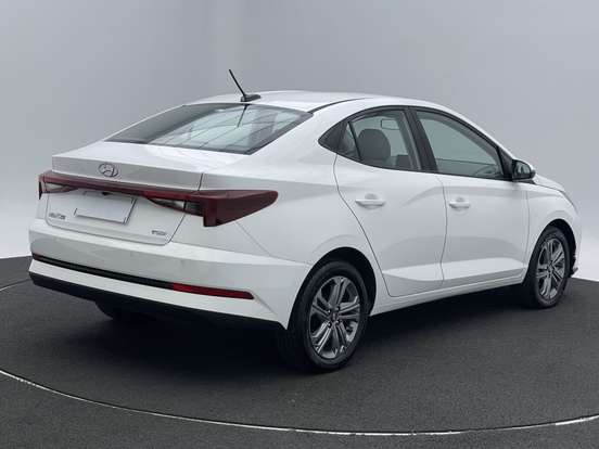 HYUNDAI-HB20S-2024