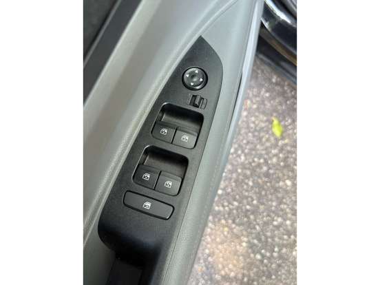 HYUNDAI-HB20S-2024