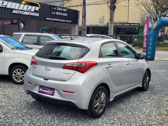 HYUNDAI-HB20S-1.6 PREMIUM 16V FLEX 4P AUTOMÁTICO HYUNDAI-HB20S-2015