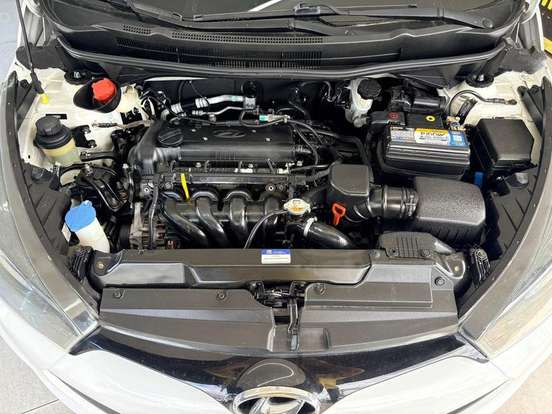 HYUNDAI-HB20S-1.6 PREMIUM 16V FLEX 4P AUTOMÁTICO HYUNDAI-HB20S-2014