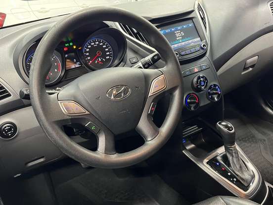 HYUNDAI-HB20S-1.6 STYLE 16V FLEX 4P AUTOMÁTICO HYUNDAI-HB20S-2018