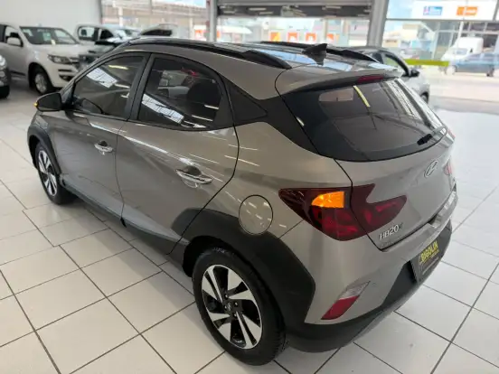 HYUNDAI-HB20X-2020