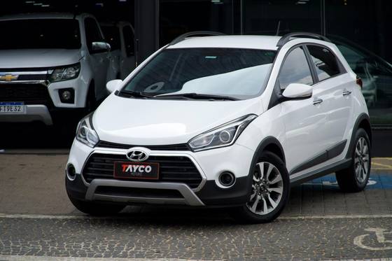 HYUNDAI HB20X 1.6 16V PREMIUM FLEX 4P AUTOMÁTICO