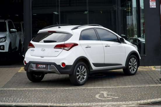 HYUNDAI-HB20X-2016