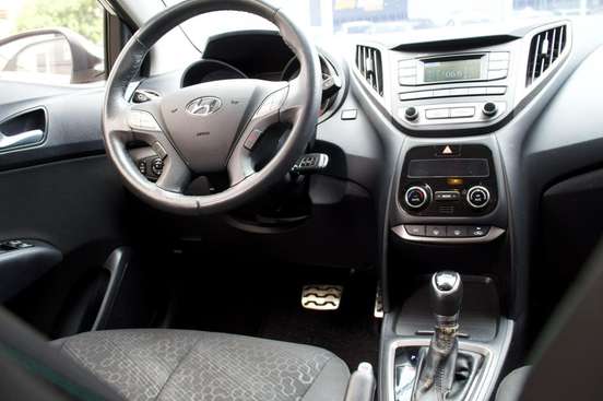 HYUNDAI-HB20X-2016