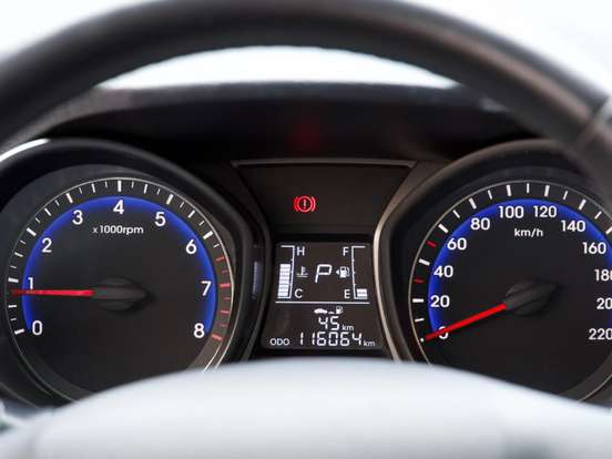 HYUNDAI-HB20X-1.6 16V PREMIUM FLEX 4P AUTOMÁTICO HYUNDAI-HB20X-2016