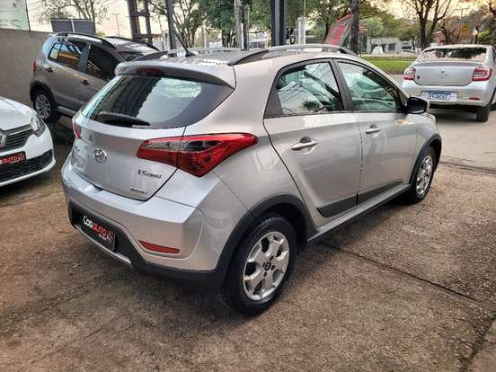 HYUNDAI-HB20X-1.6 16V STYLE FLEX 4P AUTOMÁTICO HYUNDAI-HB20X-2013