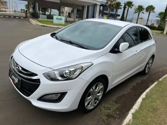 HYUNDAI-I30-1.8 MPI 16V GASOLINA SÉRIE LIMITADA 4P AUTOMATICO HYUNDAI-I30-2014
