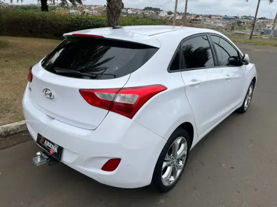 HYUNDAI-I30-1.8 MPI 16V GASOLINA SÉRIE LIMITADA 4P AUTOMATICO HYUNDAI-I30-2014