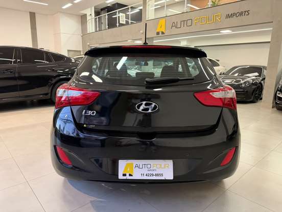 HYUNDAI-I30-2013