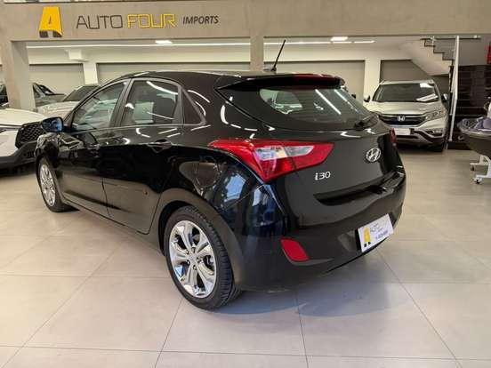 HYUNDAI-I30-1.8 MPI 16V GASOLINA 4P AUTOMATICO HYUNDAI-I30-2013