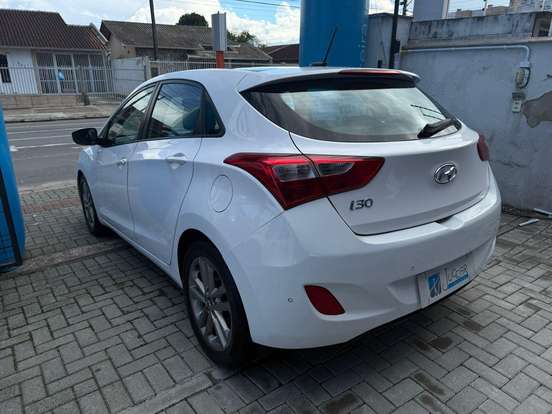 HYUNDAI-I30-2015