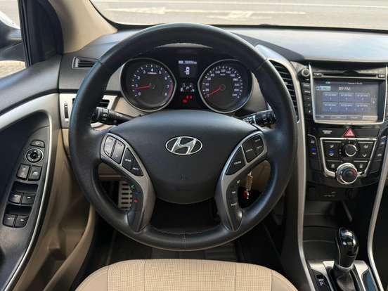 HYUNDAI-I30-2015
