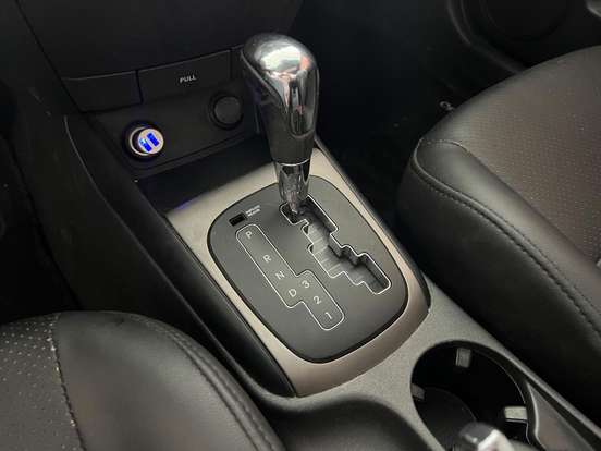 HYUNDAI-I30-2.0 MPFI GLS 16V GASOLINA 4P AUTOMÁTICO HYUNDAI-I30-2012