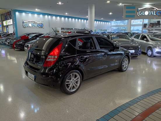 HYUNDAI-I30-2010