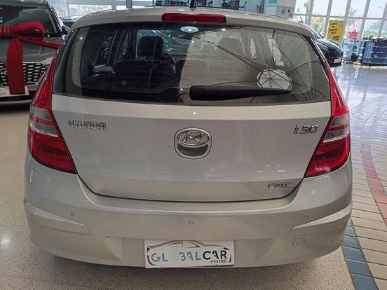 HYUNDAI-I30-2.0 MPI 16V GASOLINA 4P AUTOMÁTICO HYUNDAI-I30-2010