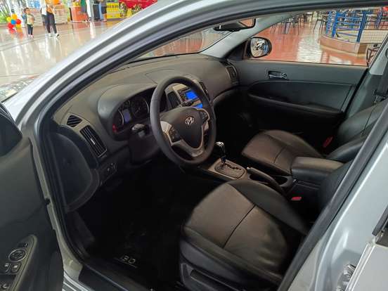 HYUNDAI-I30-2.0 MPI 16V GASOLINA 4P AUTOMÁTICO HYUNDAI-I30-2010
