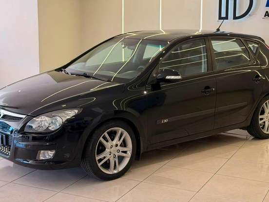 HYUNDAI-I30 CW-2.0 MPFI GLS 16V GASOLINA 4P AUTOMÁTICO HYUNDAI-I30 CW-2012