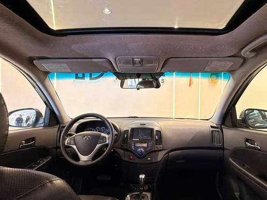 HYUNDAI-I30 CW-2.0 MPFI GLS 16V GASOLINA 4P AUTOMÁTICO HYUNDAI-I30 CW-2012