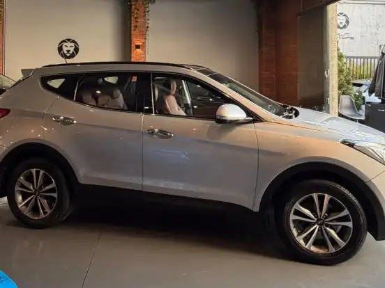 HYUNDAI-SANTA FÉ-3.3 MPFI 4X4 V6 270CV GASOLINA 4P AUTOMÁTICO HYUNDAI-SANTA FÉ-2015
