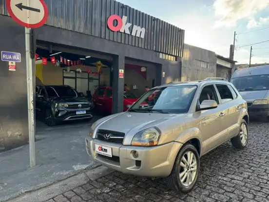 HYUNDAI-TUCSON-2.0 MPFI GL 16V 142CV 2WD GASOLINA 4P AUTOMÁTICO HYUNDAI-TUCSON-2009