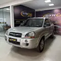 HYUNDAI TUCSON 2.0 MPFI GL 16V 142CV 2WD GASOLINA 4P AUTOMÁTICO HYUNDAI TUCSON 2.0 MPFI GL 16V 142CV 2WD GASOLINA 4P AUTOMÁTICO