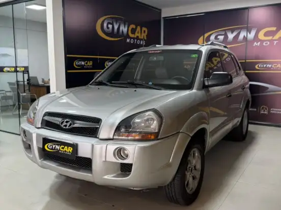 HYUNDAI-TUCSON-2.0 MPFI GL 16V 142CV 2WD GASOLINA 4P AUTOMÁTICO HYUNDAI-TUCSON-2009