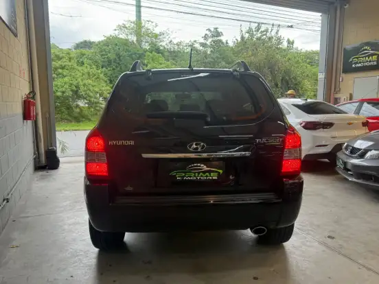 HYUNDAI-TUCSON-2012