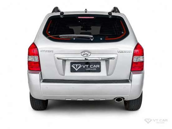 HYUNDAI-TUCSON-2011