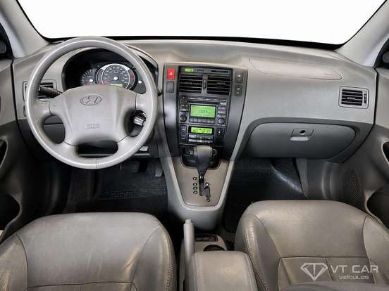 HYUNDAI-TUCSON-2011