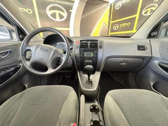 HYUNDAI-TUCSON-2012