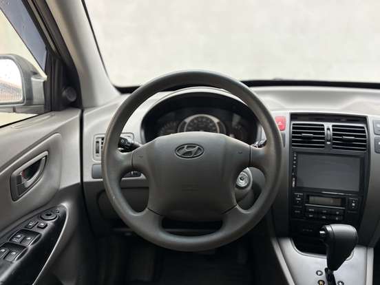 HYUNDAI-TUCSON-2.0 MPFI GLS 16V 143CV 2WD FLEX 4P AUTOMÁTICO HYUNDAI-TUCSON-2017