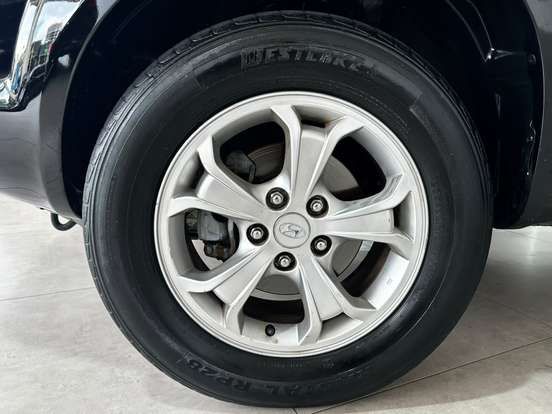 HYUNDAI-TUCSON-2.0 MPFI GLS TOP 16V 143CV 2WD FLEX 4P AUTOMÁTICO HYUNDAI-TUCSON-2015