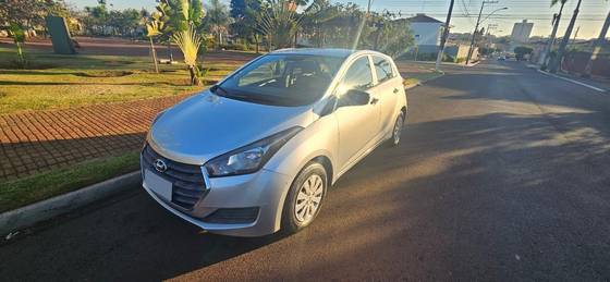 HYUNDAI HB20 1.0 COMFORT 12V FLEX 4P MANUAL