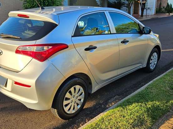 HYUNDAI-HB20-1.0 COMFORT 12V FLEX 4P MANUAL HYUNDAI-HB20-2017